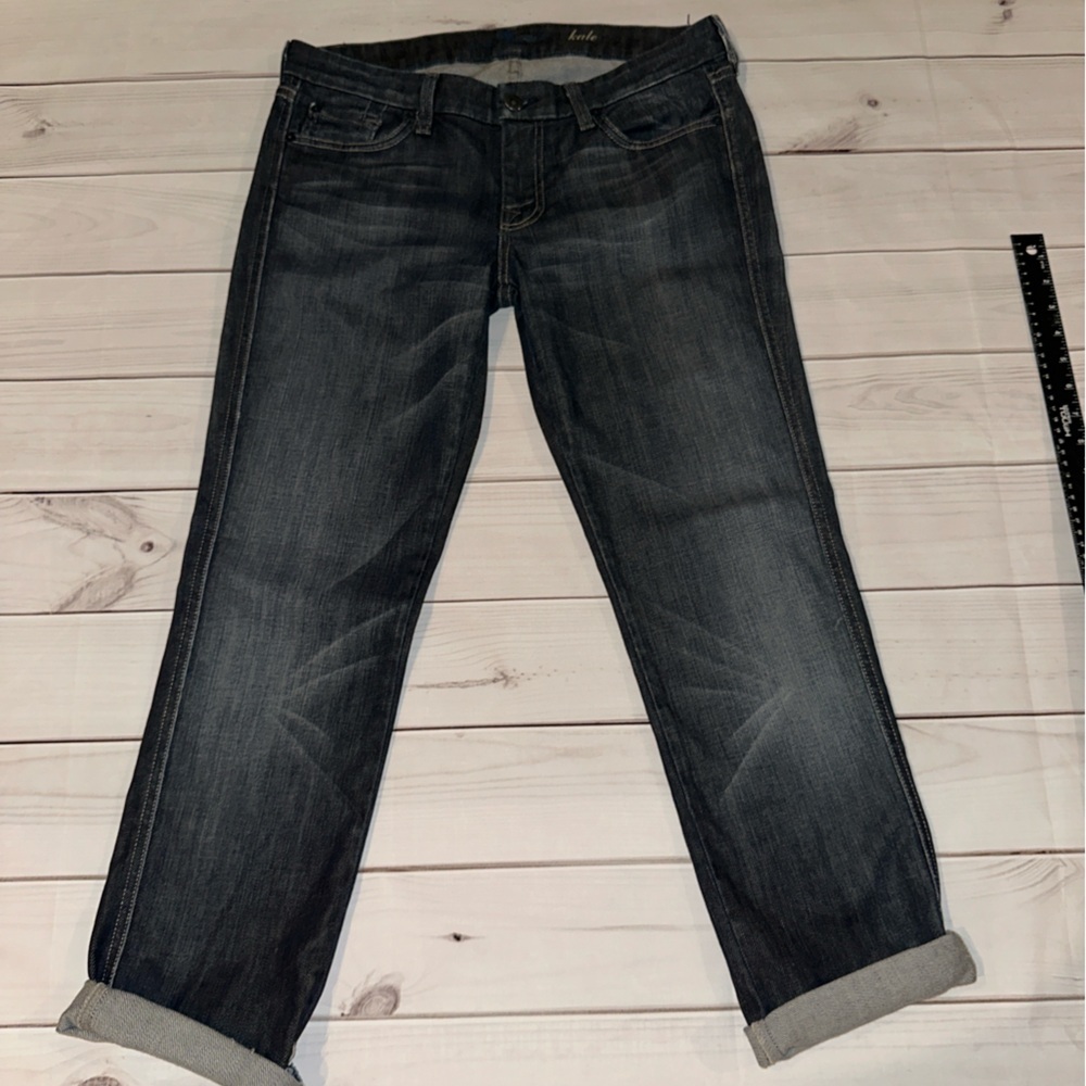 Seven for All Men Kind
Women’s Denim Jeans - Size 29
Dark Denim,Straight Leg